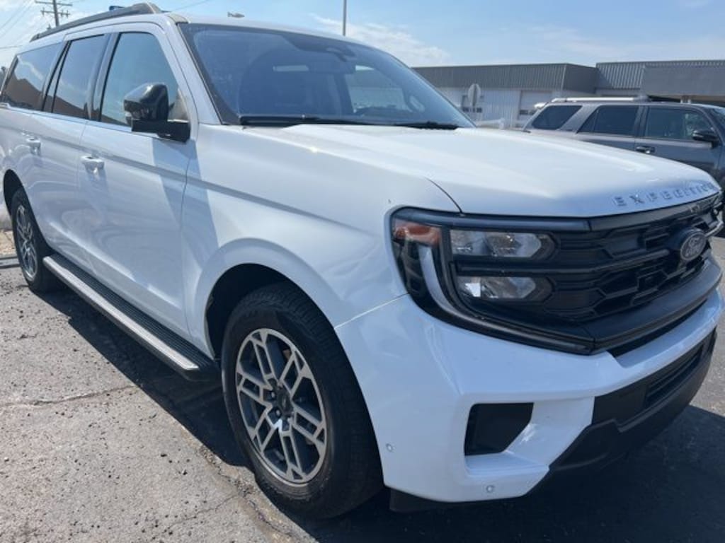 Used 2025 Ford Expedition Max Active SUV