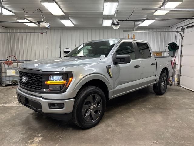 2025 Ford F-150 STX's photo