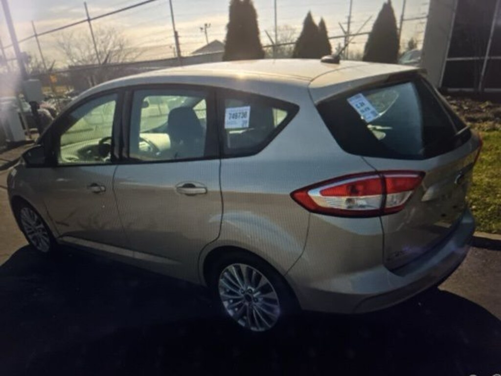Used 2017 Ford C-Max Hybrid SE Hatchback