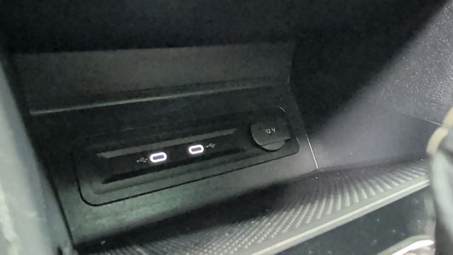 2023 Volkswagen Atlas Cross Sport SEL R-Line Black - Photo 25