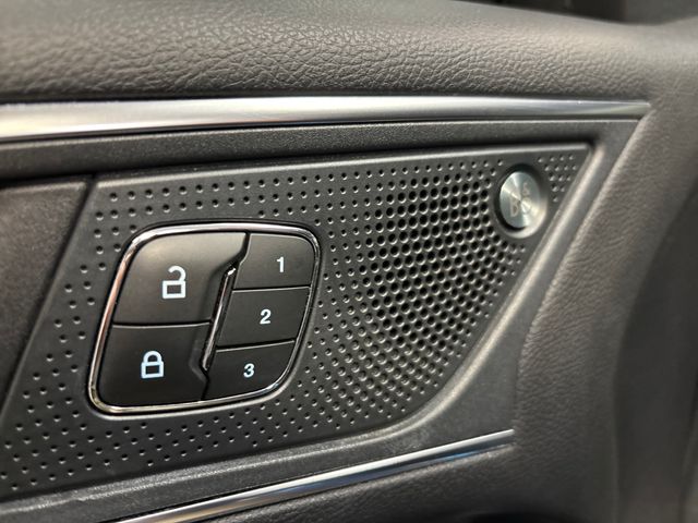 2020 Ford Edge Titanium - Photo 37