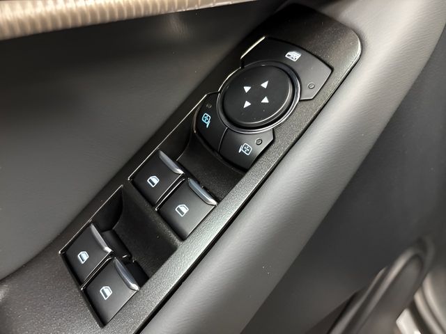 2026 Ford Explorer Active - Photo 11