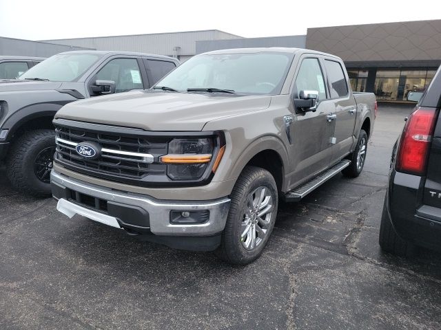 2025 Ford F-150 XLT's photo