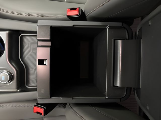 2026 Ford Explorer Active - Photo 29