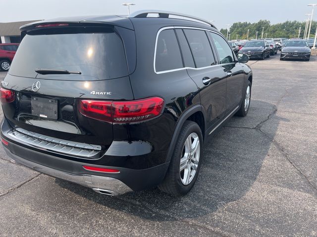 2022 Mercedes Benz GLB 250 photo 3