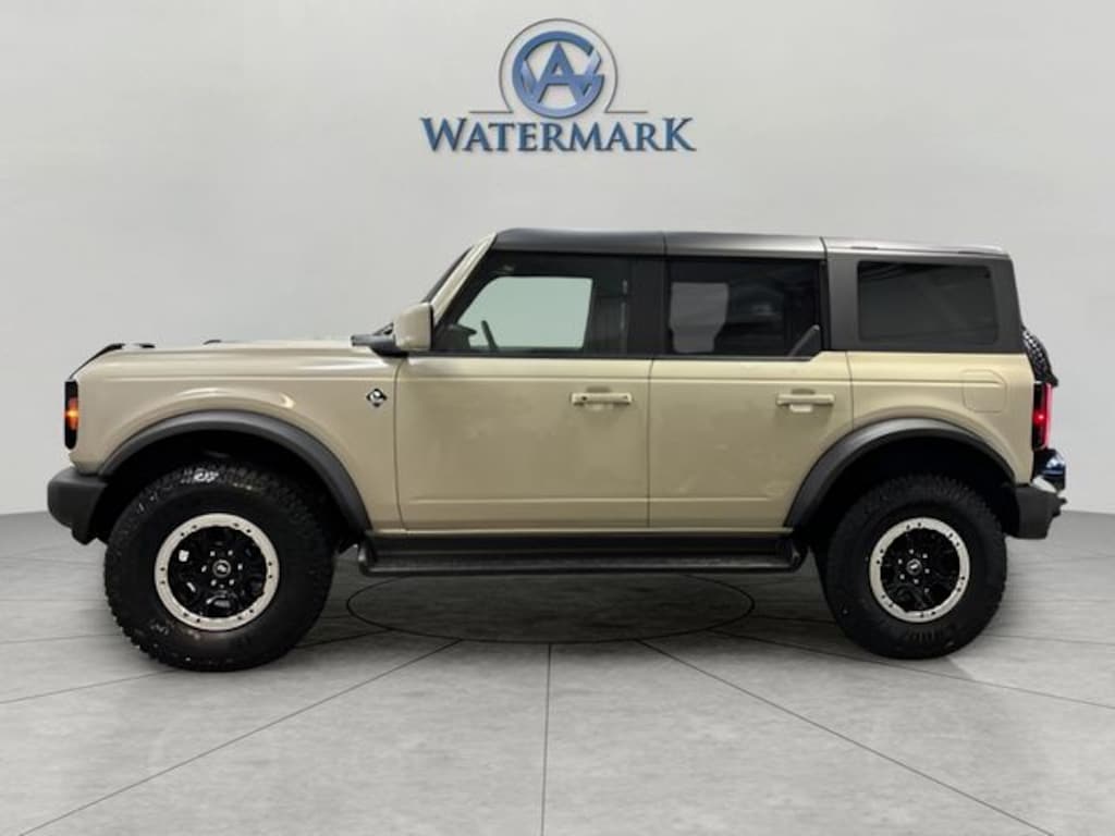 New 2025 Ford Bronco Outer Banks SUV