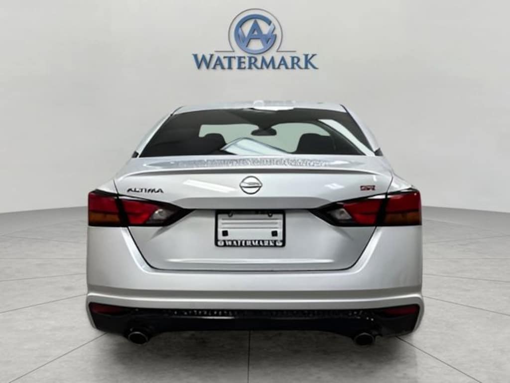 Used 2024 Nissan Altima 2.5 SR Sedan