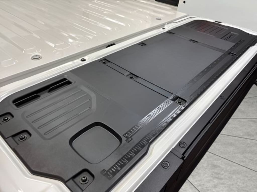 New 2025 Ford F-150 Lightning Platinum Truck SuperCrew Cab