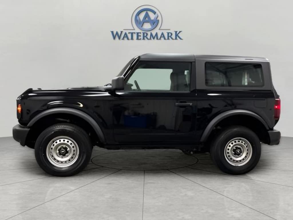 New 2025 Ford Bronco Base SUV