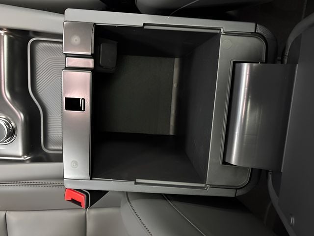 2026 Ford Explorer Active - Photo 28