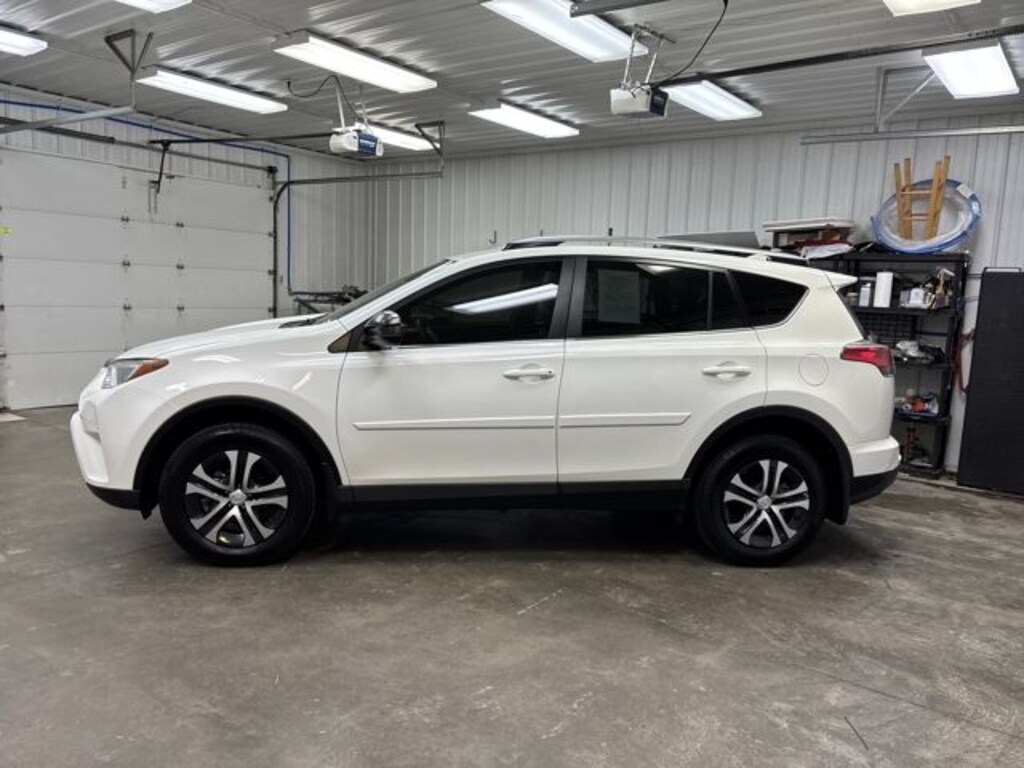 Used 2017 Toyota RAV4 LE SUV