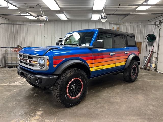 2025 Ford Bronco 4-Door Big Bend's photo