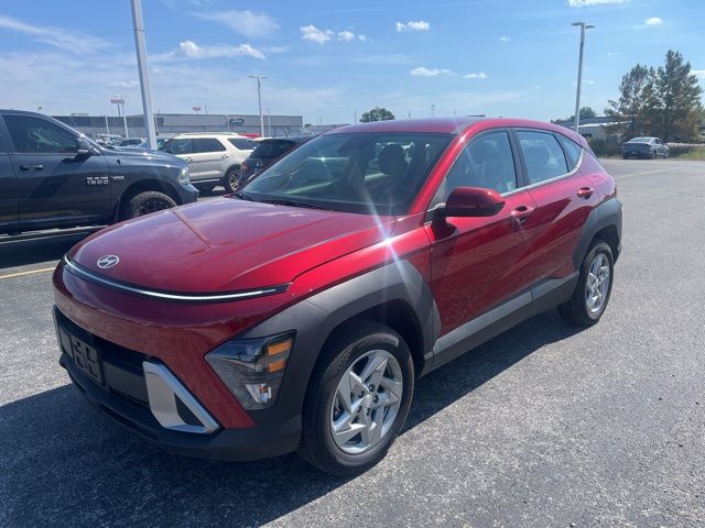 2025 Hyundai Kona SE photo 2