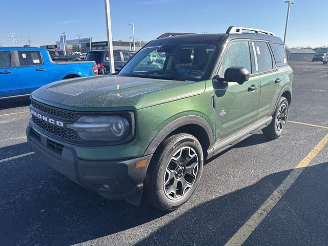 2025 Ford Bronco Sport Outer Banks's photo