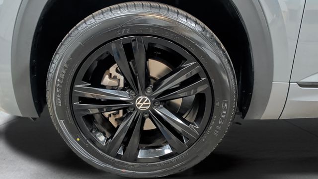 2023 Volkswagen Atlas Cross Sport SEL R-Line Black - Photo 31