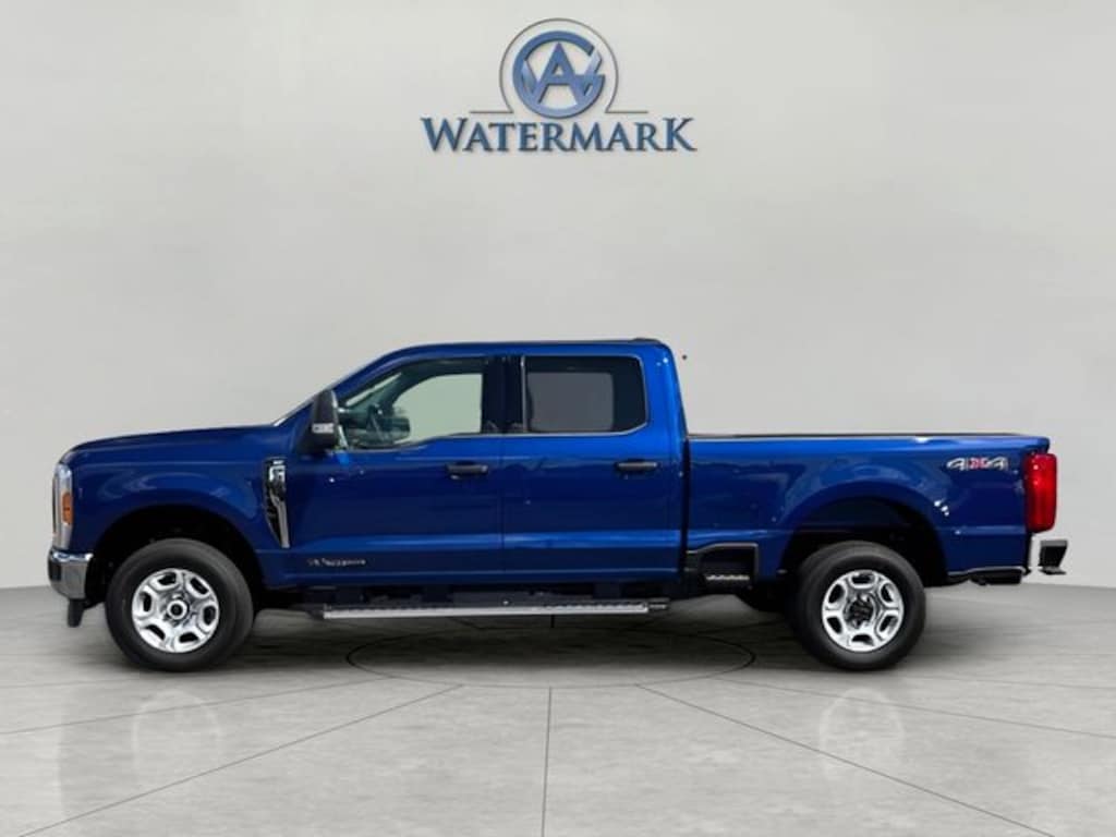 New 2026 Ford F-250 XLT Truck Crew Cab