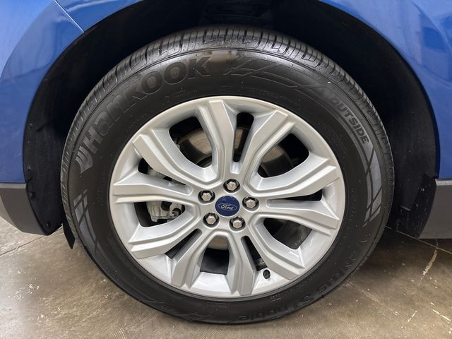 2020 Ford Edge Titanium - Photo 17