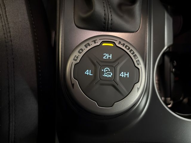 2025 Ford Bronco 2-Door Base - Photo 27