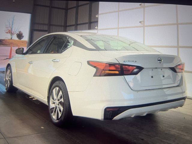 2022 Nissan Altima 2.5 S photo 3