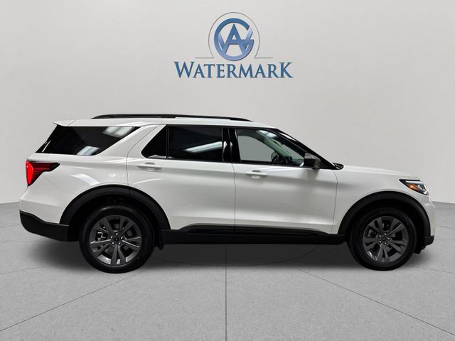 2026 Ford Explorer Active - Photo 9