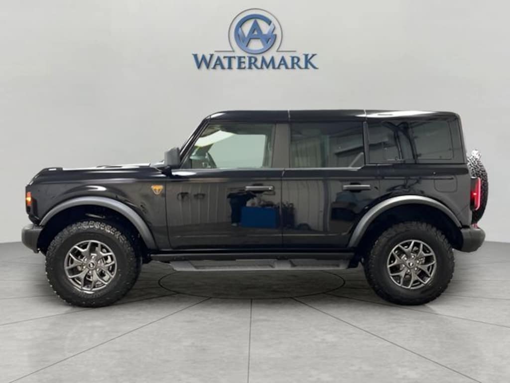 New 2025 Ford Bronco Badlands SUV