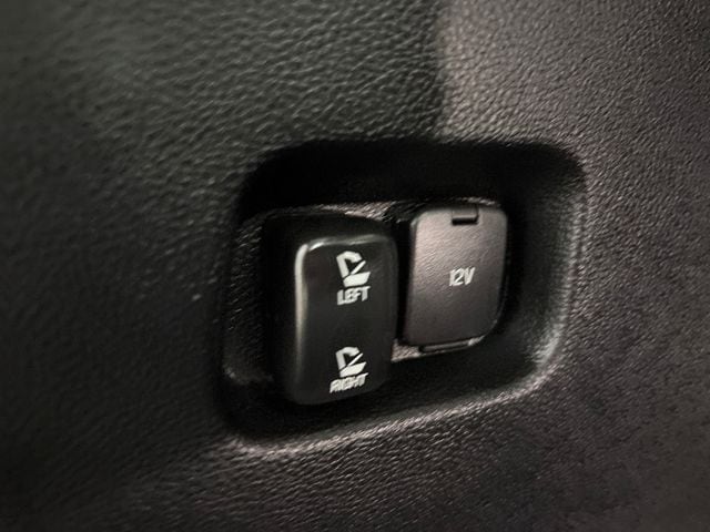 2020 Ford Edge Titanium - Photo 24