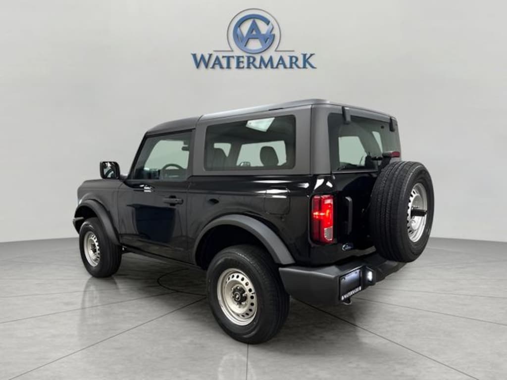 New 2025 Ford Bronco Base SUV