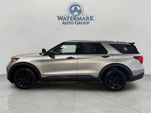 2024 Ford Explorer photo 2