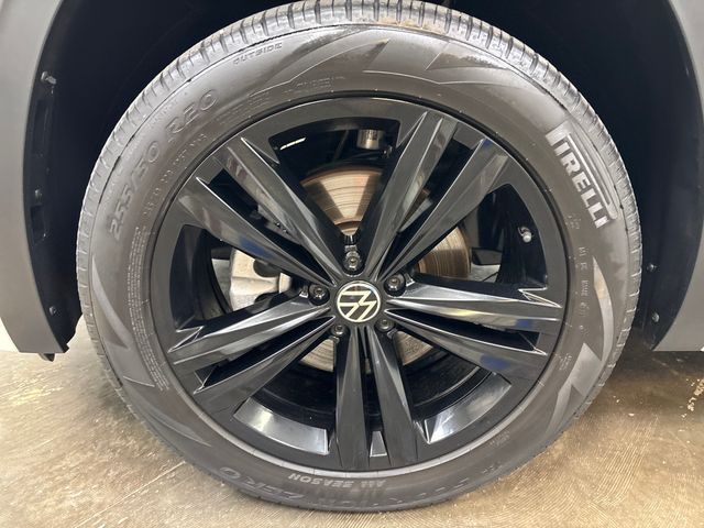 2023 Volkswagen Atlas Cross Sport SEL R-Line Black - Photo 16
