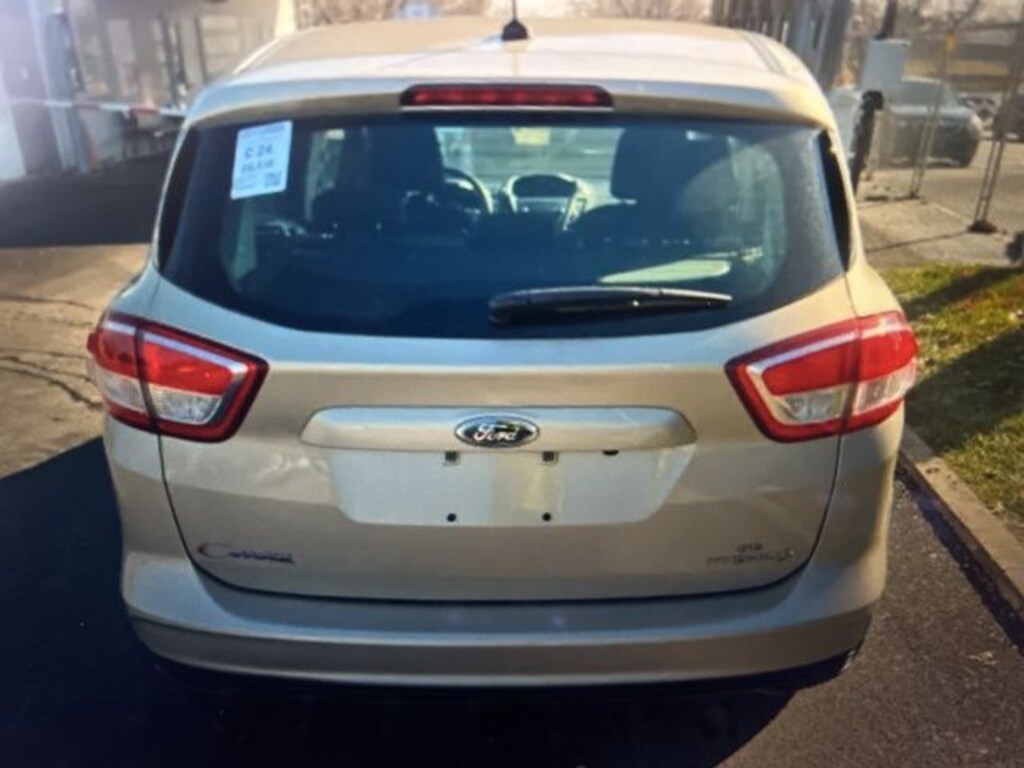 Used 2017 Ford C-Max Hybrid SE Hatchback