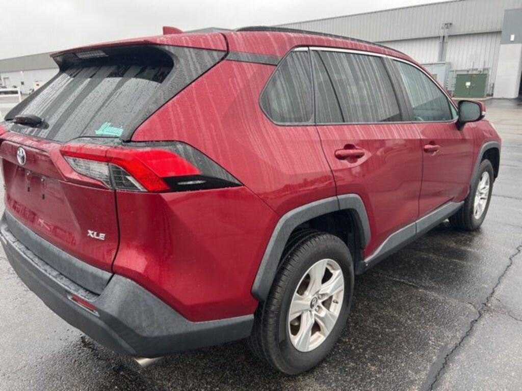 Used 2019 Toyota RAV4 XLE SUV