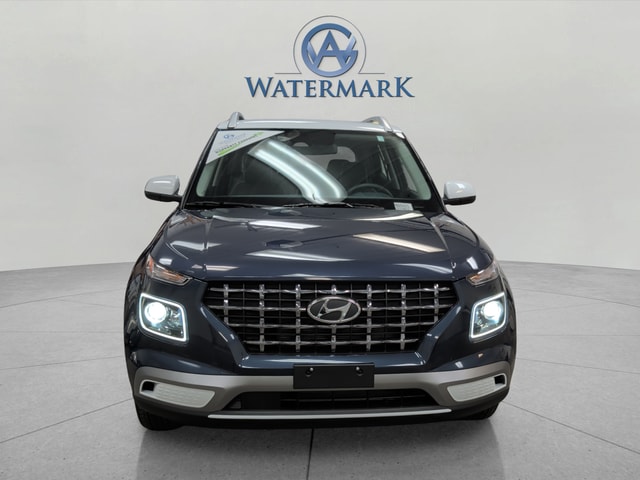 2025 Hyundai Venue Limited - Photo 8