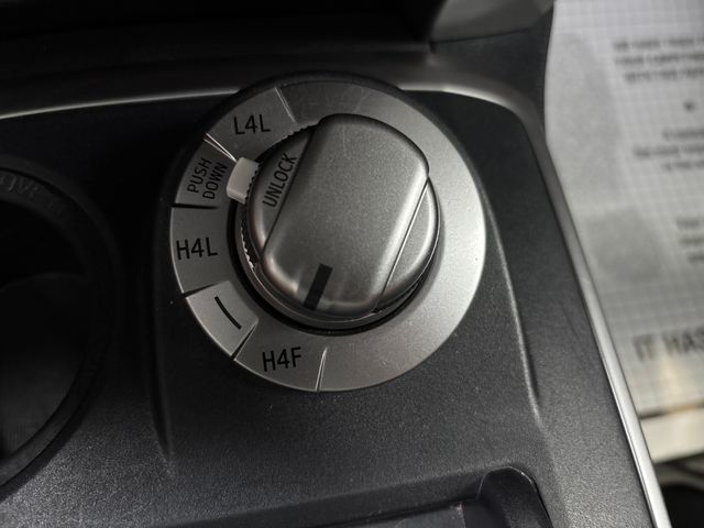 2020 Toyota 4Runner Limited - Photo 26