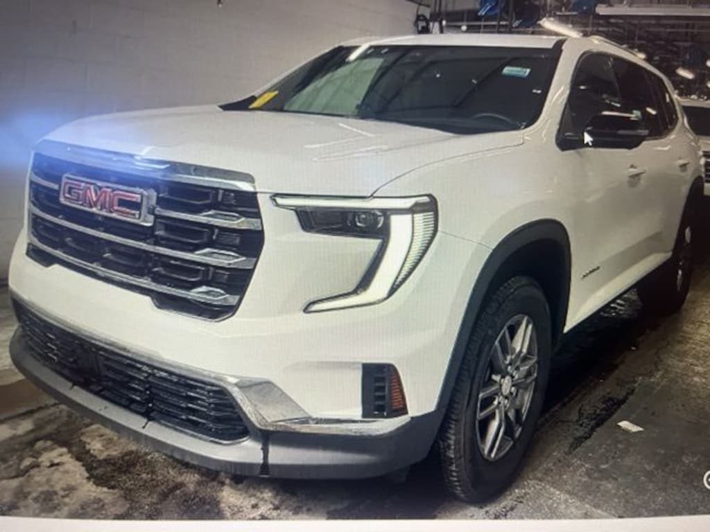 Used 2025 GMC Acadia Elevation SUV