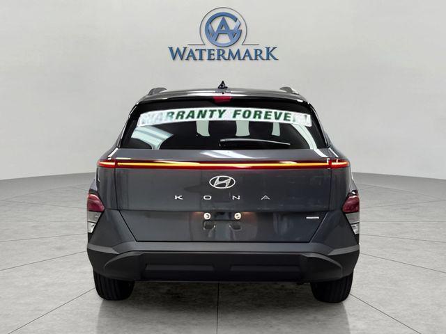 2026 Hyundai Kona SEL photo 3