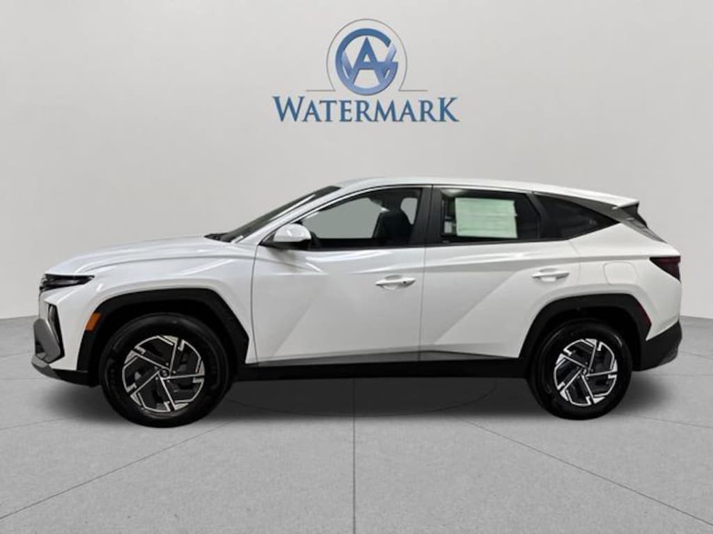 New 2026 Hyundai Tucson Hybrid Blue SE SUV