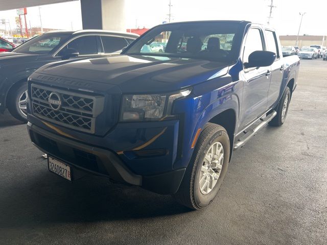 2023 Nissan Frontier SV's photo