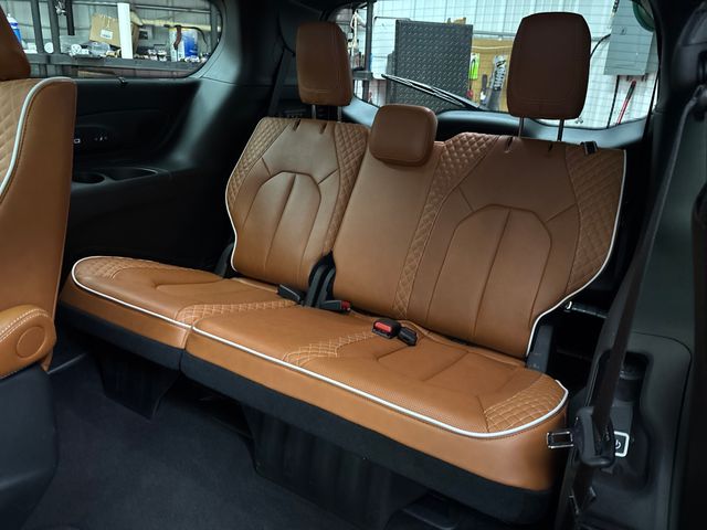 2025 Chrysler Pacifica Pinnacle - Photo 51