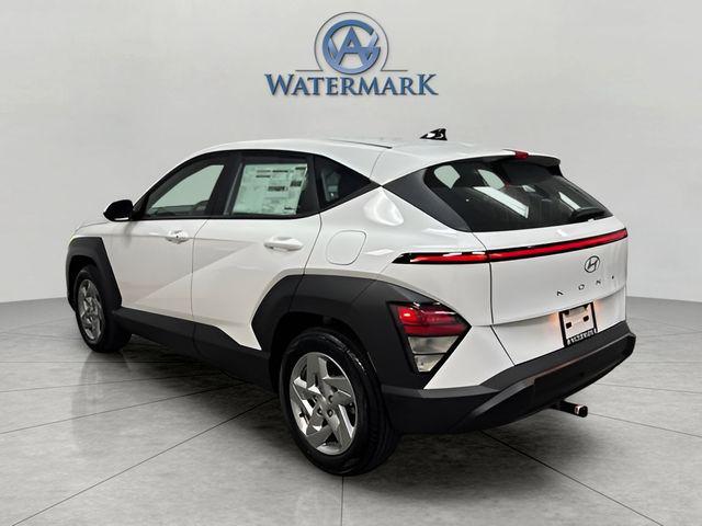 2026 Hyundai Kona SE photo 3