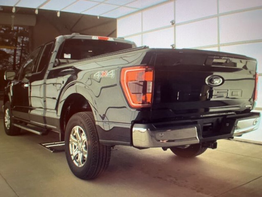 Used 2023 Ford F-150 XLT Truck SuperCab