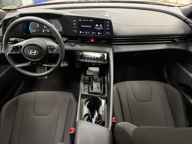 2026 Hyundai Elantra SEL - Photo 10