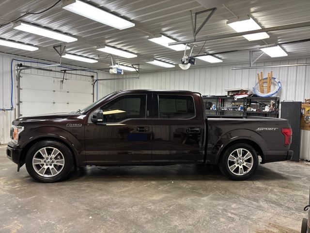 2019 Ford F-150 XLT photo 2