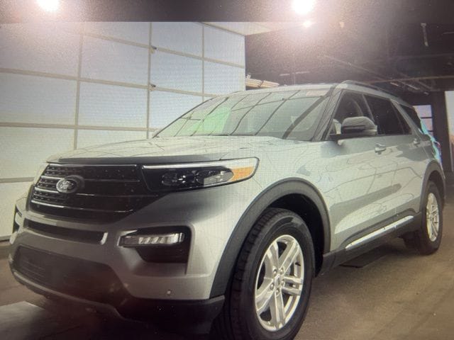 2023 Ford Explorer XLT's photo