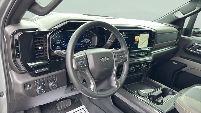 2025 Chevrolet Silverado 2500HD ZR2 - Photo 16