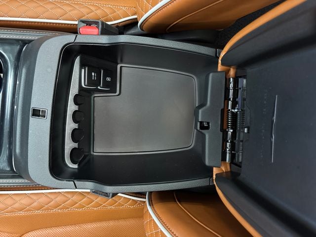 2025 Chrysler Pacifica Pinnacle - Photo 43