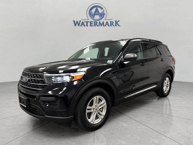 2023 Ford Explorer XLT's photo