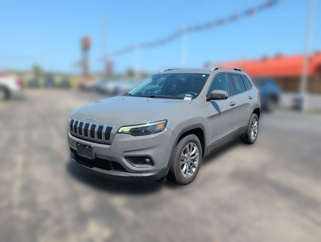 Used 2019 Jeep Cherokee Latitude Plus FWD SUV