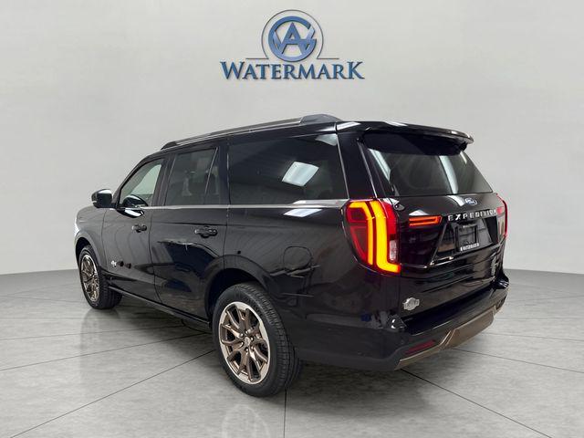 2025 Ford Expedition King Ranch photo 2