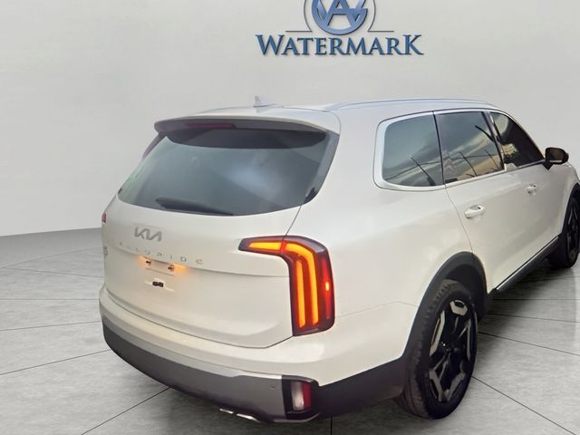 2023 Kia Telluride EX photo 2