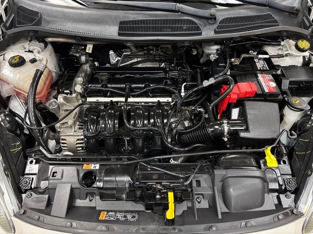 2018 Ford Fiesta SE - Photo 19